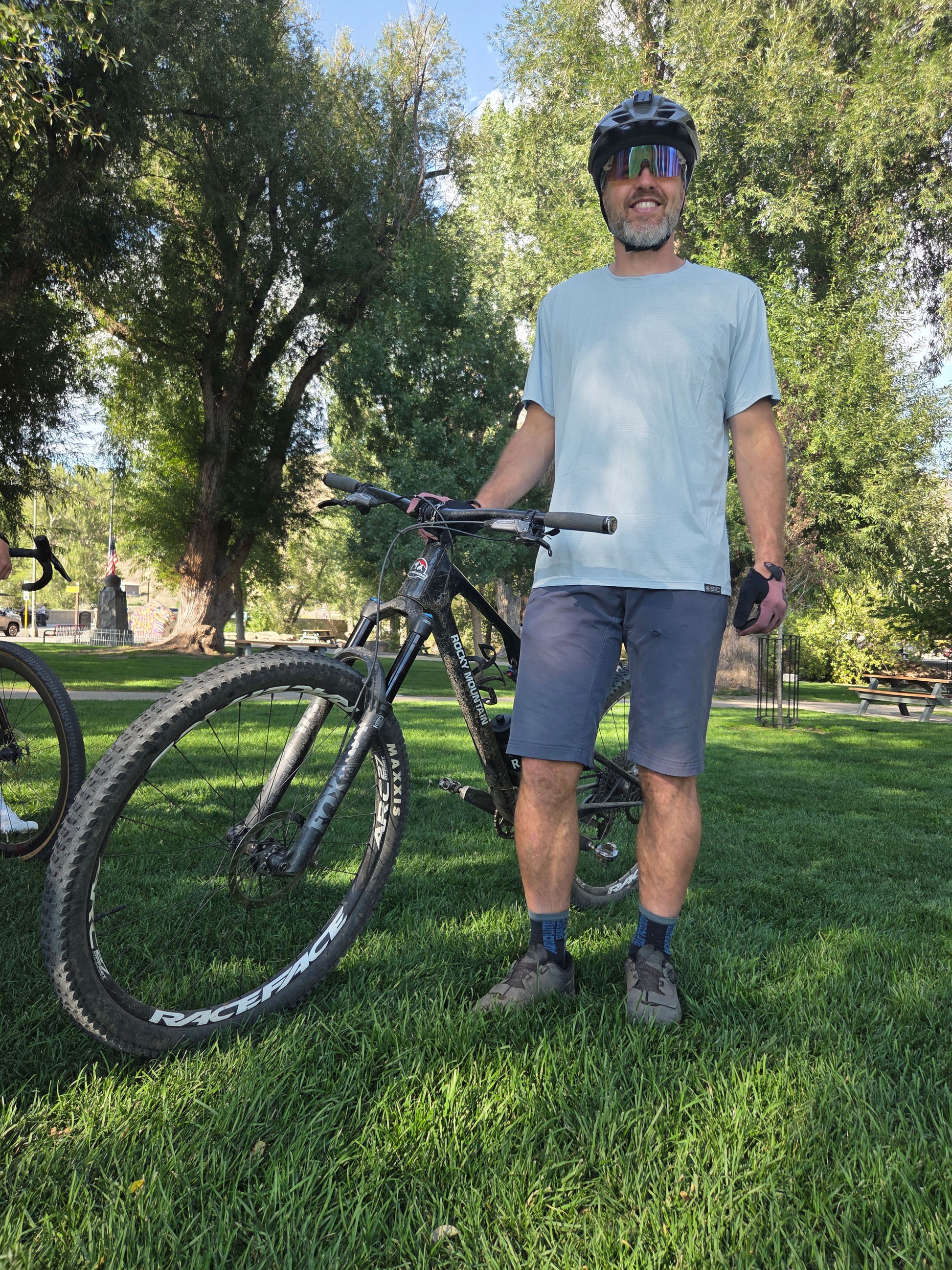 SIC by SHAKEitCOOL Short Sleeve Cooling Tee