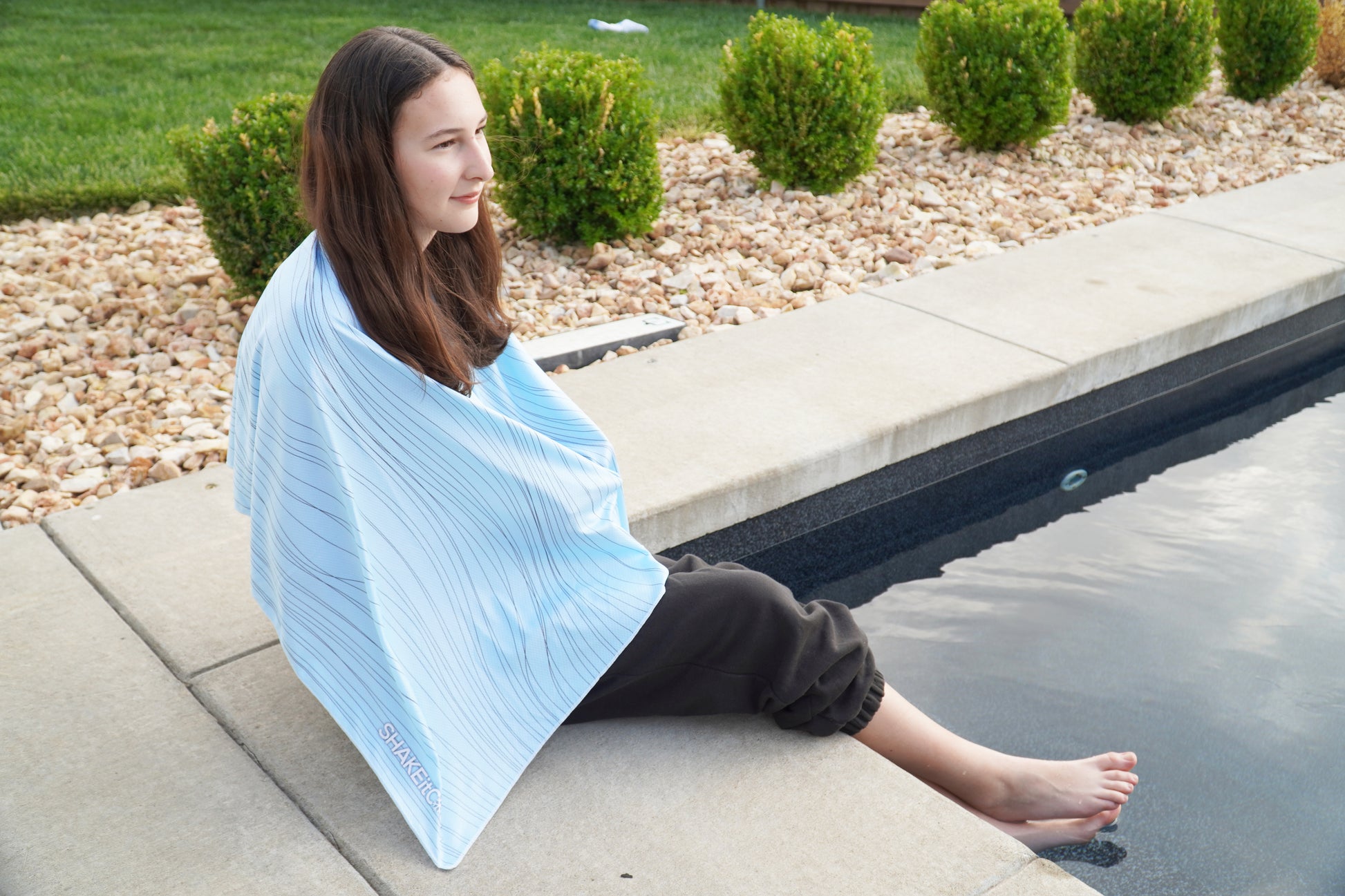 Large Cooling Shawl - Blue Wave (60"x24")